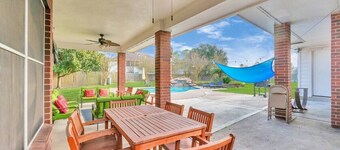 6-Bedroom Hideaway, Pool: 25 Min to Downtown HT