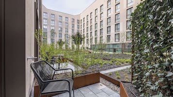 Studio Suite, Non Smoking, Terrace (Studio) | Premium bedding, desk, laptop workspace, blackout drapes