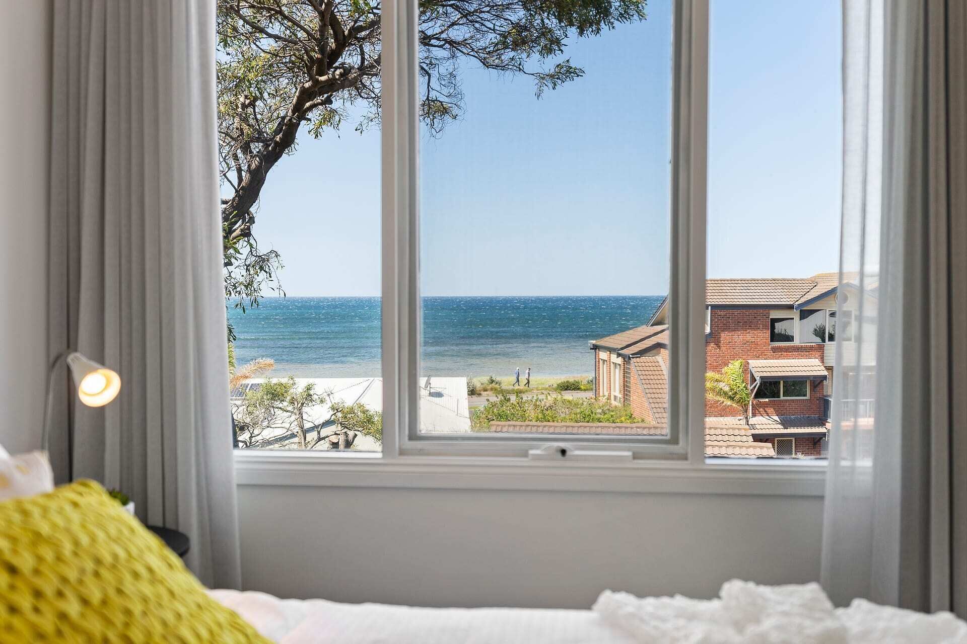 13/47-48 Franklin Pde  Linen Included - Waterfront — image 23