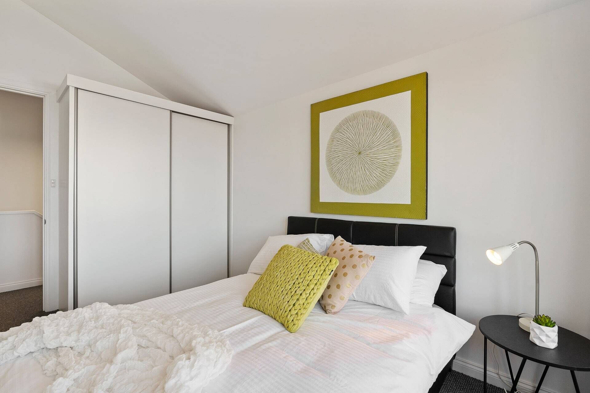13/47-48 Franklin Pde  Linen Included - Waterfront — image 24