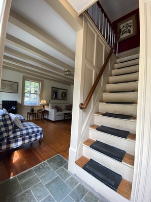 Smart-TV og stereoanlegg