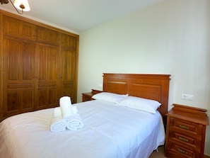 5 chambres, Wi-Fi, draps fournis