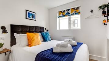 1 chambre, fer et planche Ă repasser, Wi-Fi, draps fournis