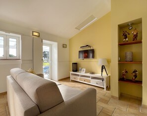 TV, books