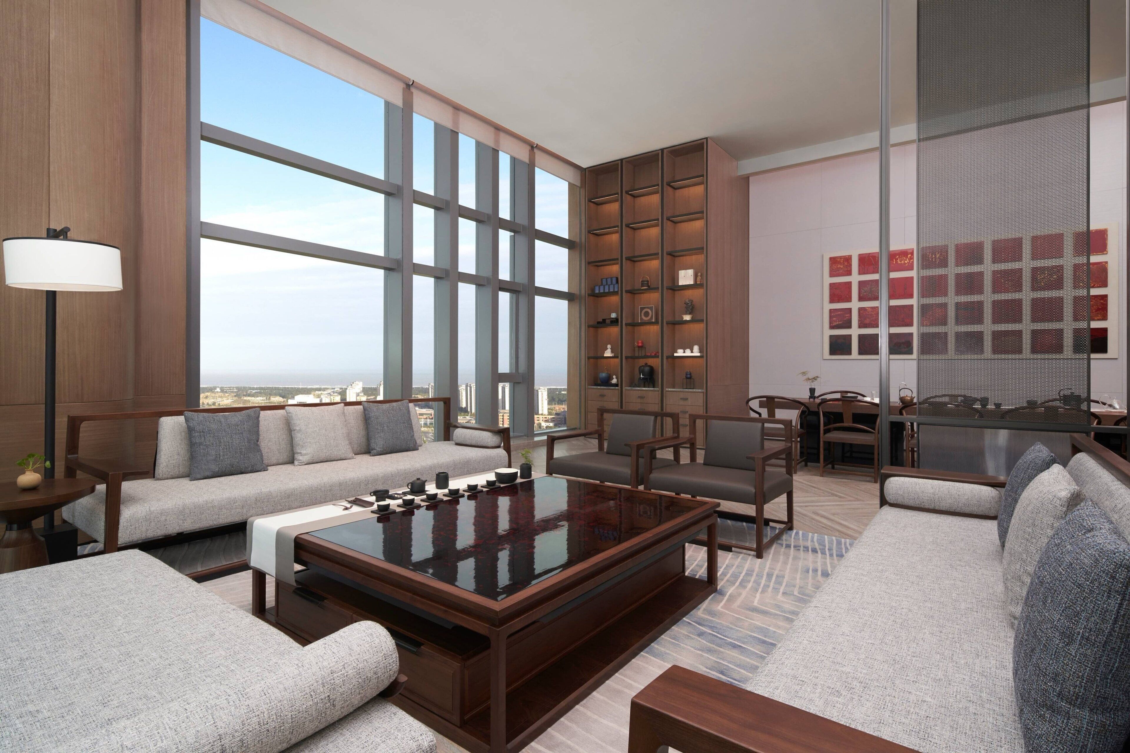 5 restaurants, breakfast, lunch, dinner served; asian cuisine