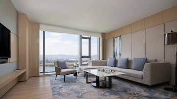 Junior Suite, 1 Bedroom | Living room | Flat-screen TV