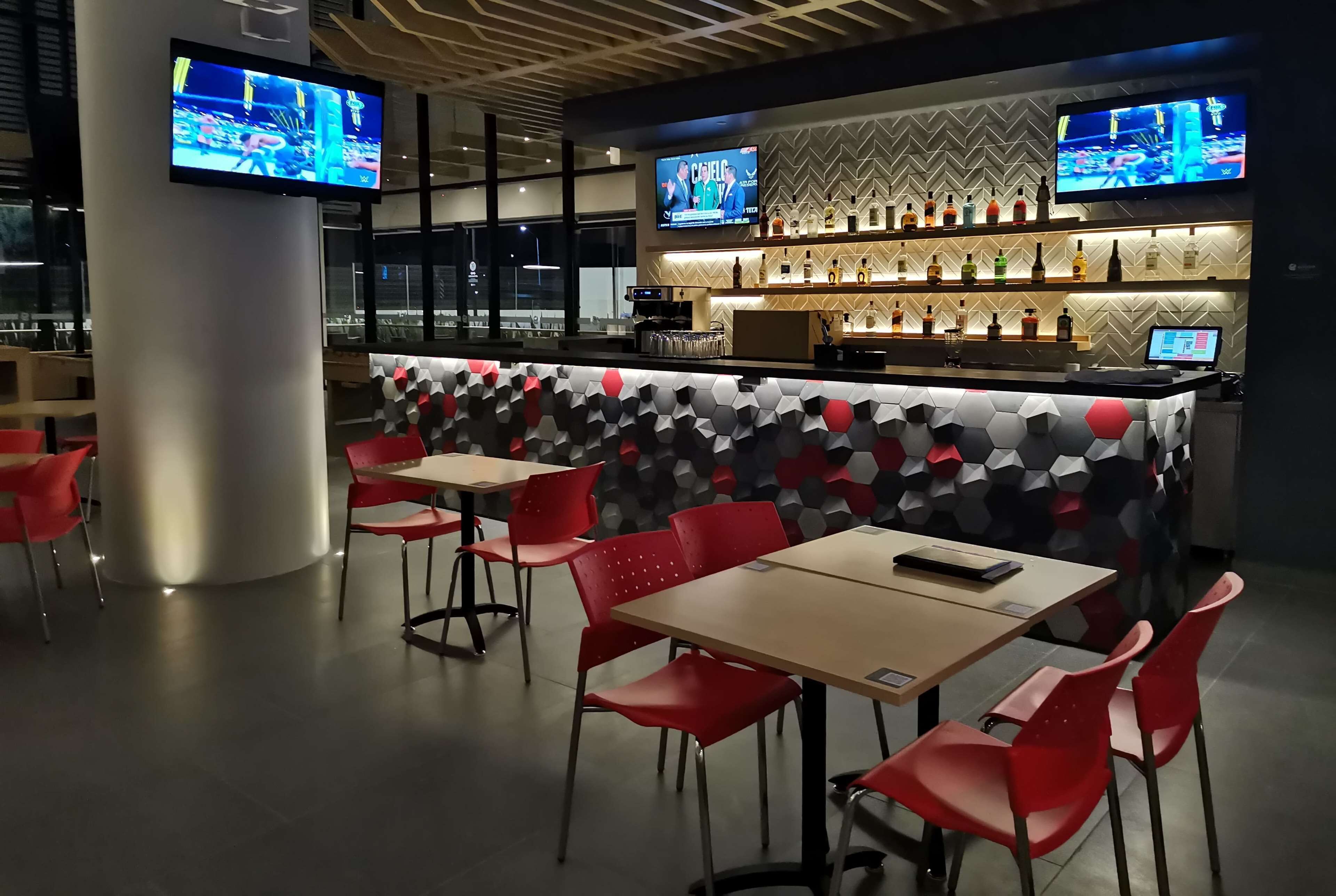 breakfast, lunch, dinner served; al fresco dining