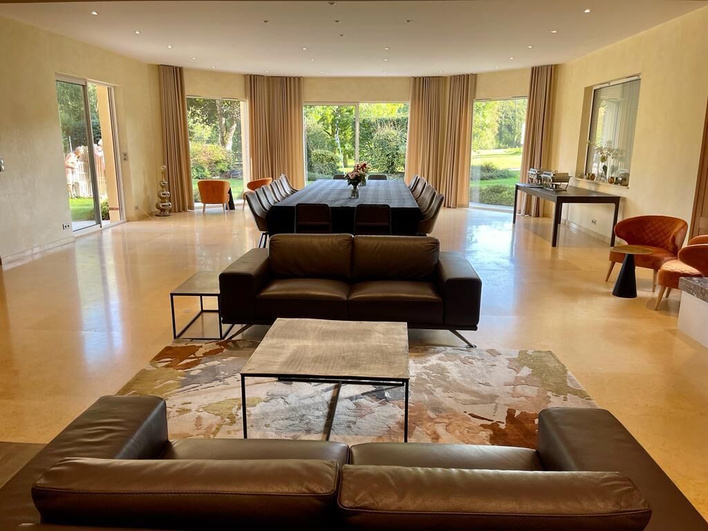 Exceptional property with elegant and generous spaces on the edge of the Perche.