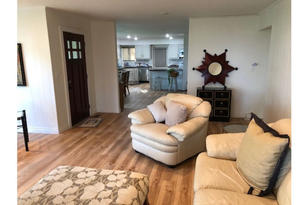 Best view in the Bay! 3 bed 2 bath HOUSE with amazing yard & views! Sleeps 6!