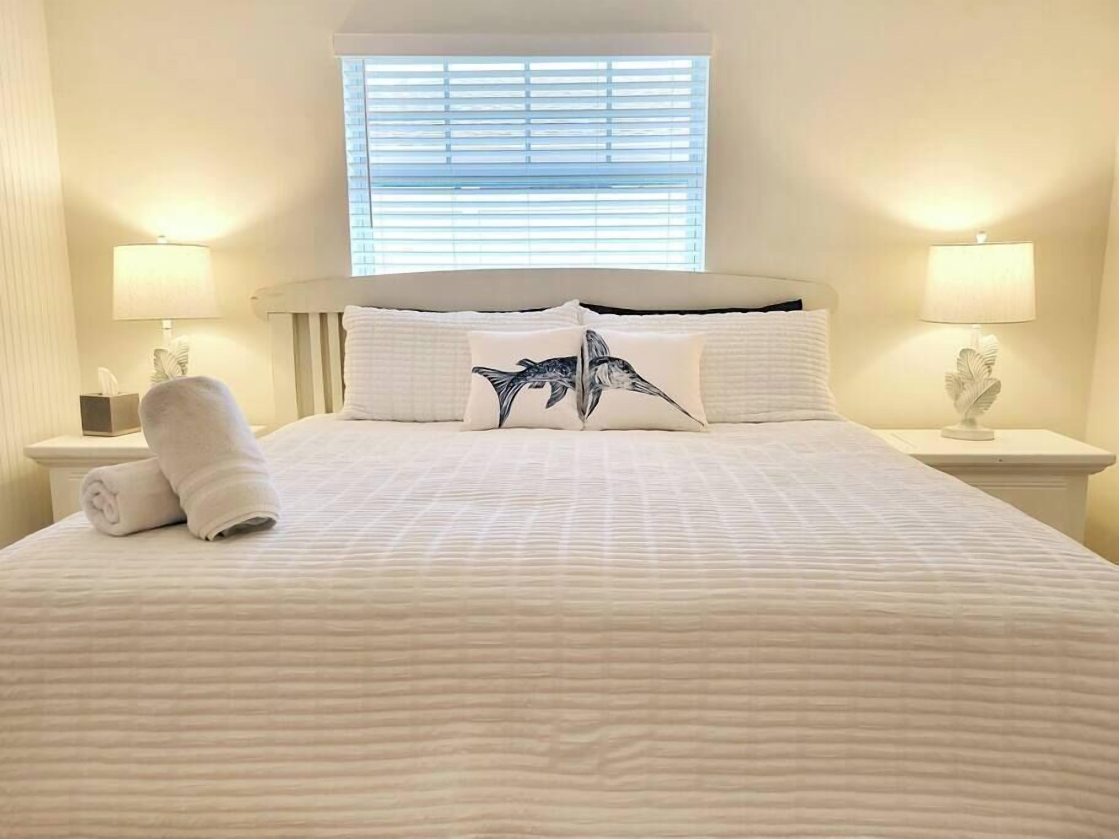 559 Park Place | Orchid Villa - Minutes to Beaches