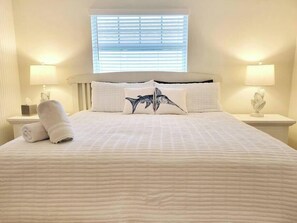 2 bedrooms, desk, iron/ironing board, travel crib