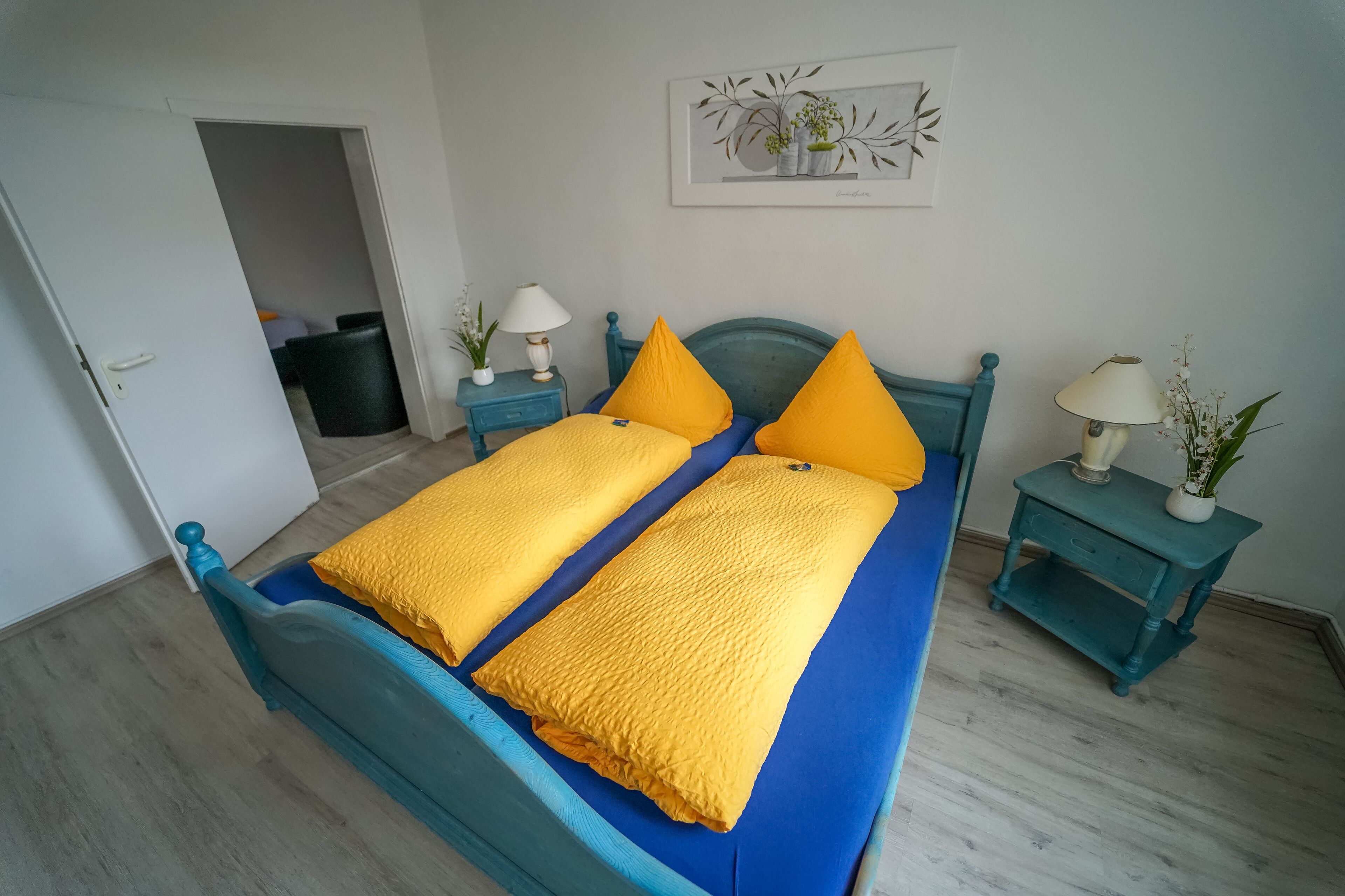 minibar, desk, free wifi