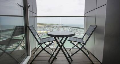 Orion Marina Sea View Parking by Brighton Holiday Lets
