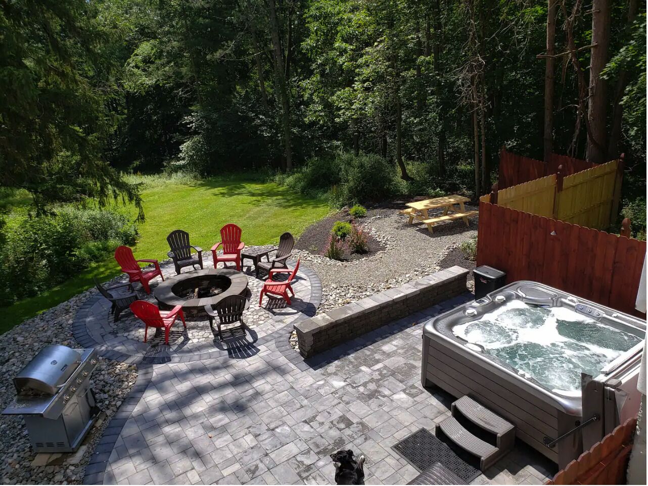Pocono Getaway / Hot Tub / Fire Pit / Volleyball / Billiards / Ping Pong / Poker