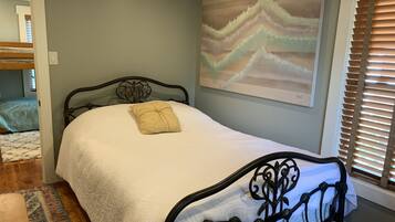 3 bedrooms, iron/ironing board, travel cot, WiFi