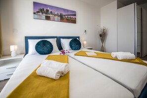 4 bedrooms, in-room safe, iron/ironing board, free WiFi