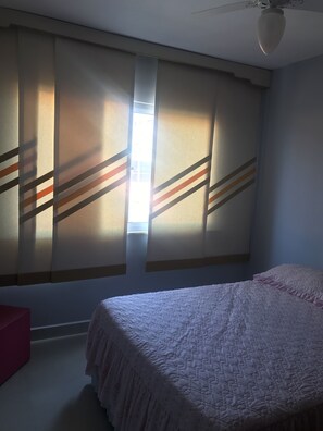 1 quarto, escrivaninha, ferros/tábuas de passar roupa, Wi-Fi