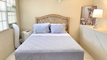 1 bedroom, in-room safe, iron/ironing board, free WiFi