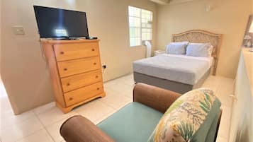 1 chambre, fer et planche Ă  repasser, Wi-Fi gratuit, draps fournis