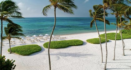 Luxury Sunshine II. villa with SEA & GOLF VIEW, pool heated, CHEF & staff incl.