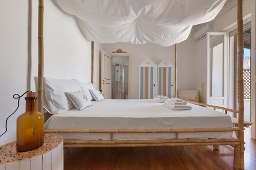 Mimì Maison by BarbarHouse