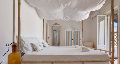 Mimì Maison by BarbarHouse