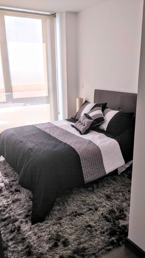 1 Schlafzimmer, Schreibtisch, Bügeleisen/Bügelbrett, Reisekinderbett