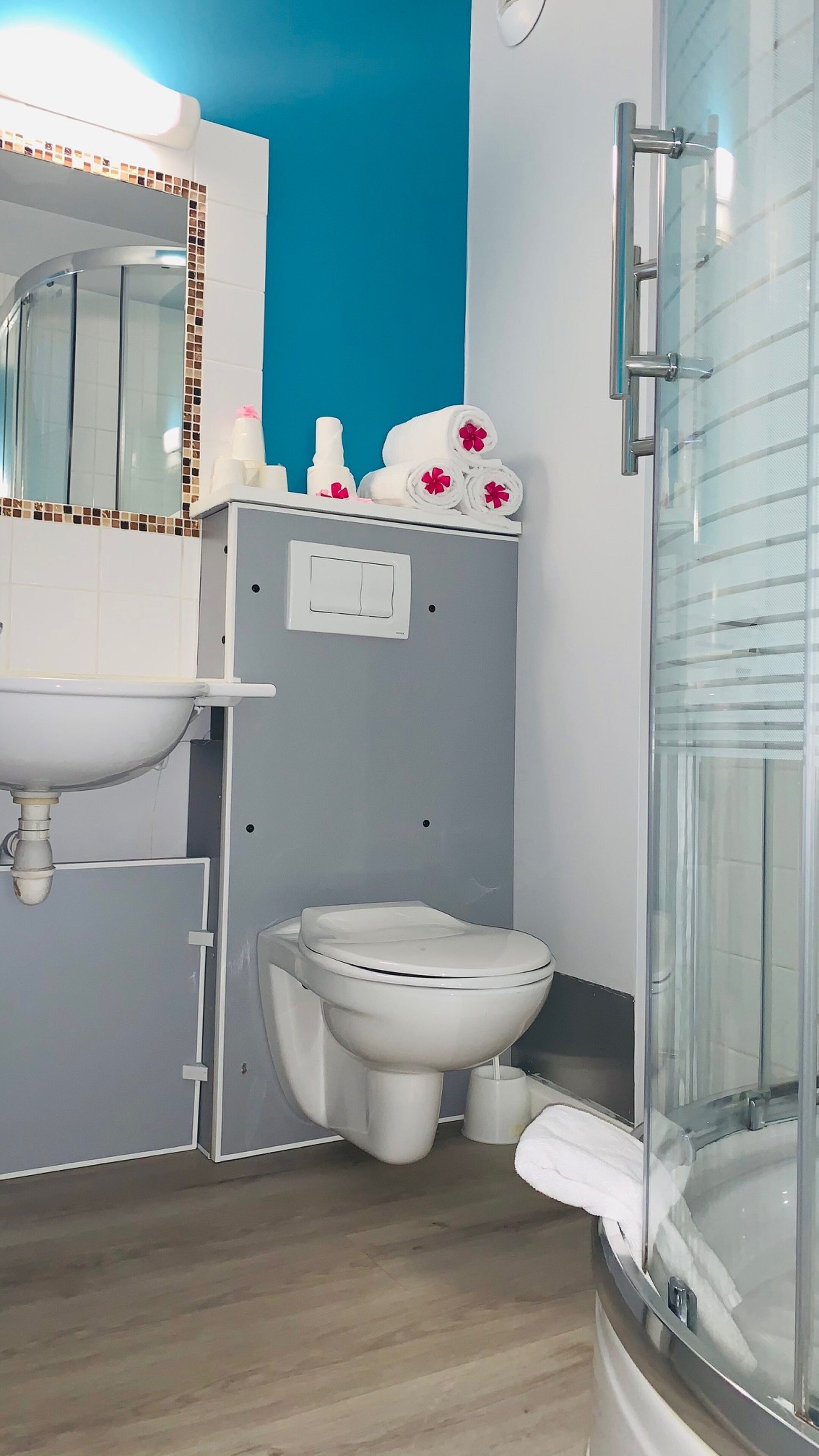 double room | bathroom | shower, hair dryer, towels