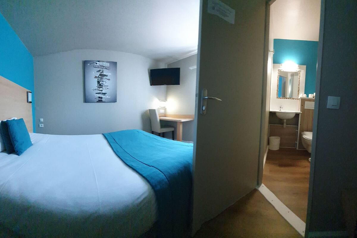 Iron/ironing board (on request), WiFi (free), bed sheets