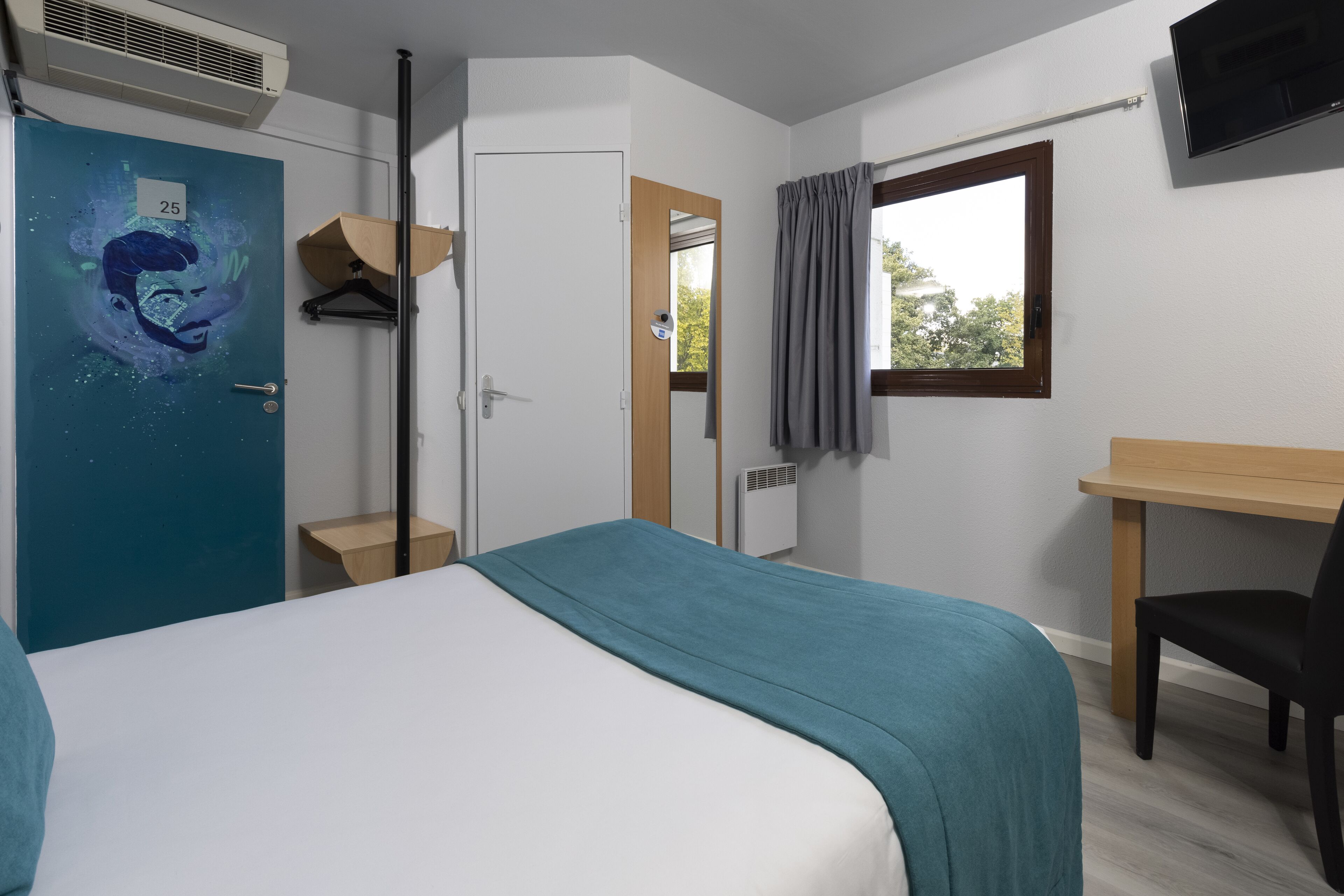 double room | 1 bedroom, iron/ironing board, free wifi, bed sheets