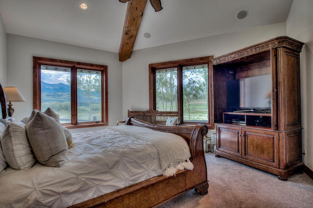 Luxury Mountain Home, Incredible Views, Hot Tub, Three Fire Places! - 布雷肯里奇