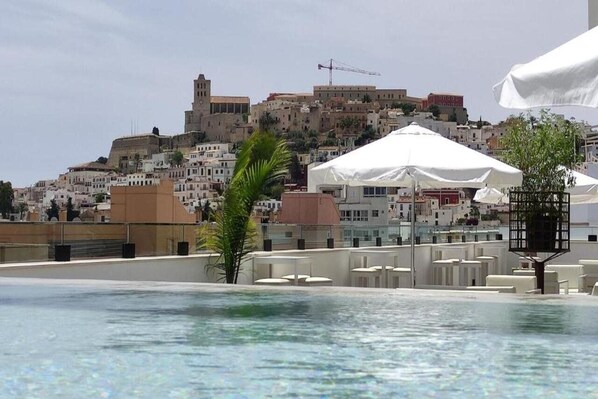 Outdoor pool - El Puerto Apartments (Ibiza Town)