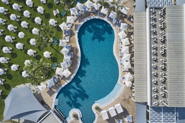 Piscine extérieure