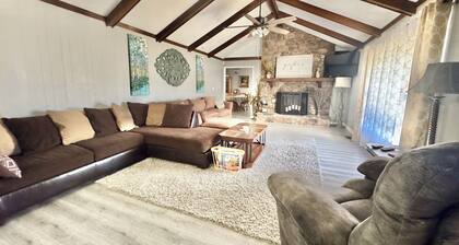 Noccalula Mountain Retreat-The ByrdHouse