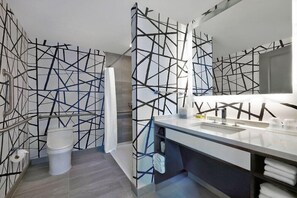 Bathroom - Le Meridien St Louis Downtown (St. Louis)