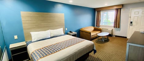 Studiosvit - 1 kingsize-säng - rökare | Skrivbord, gratis wi-fi och sängkläder