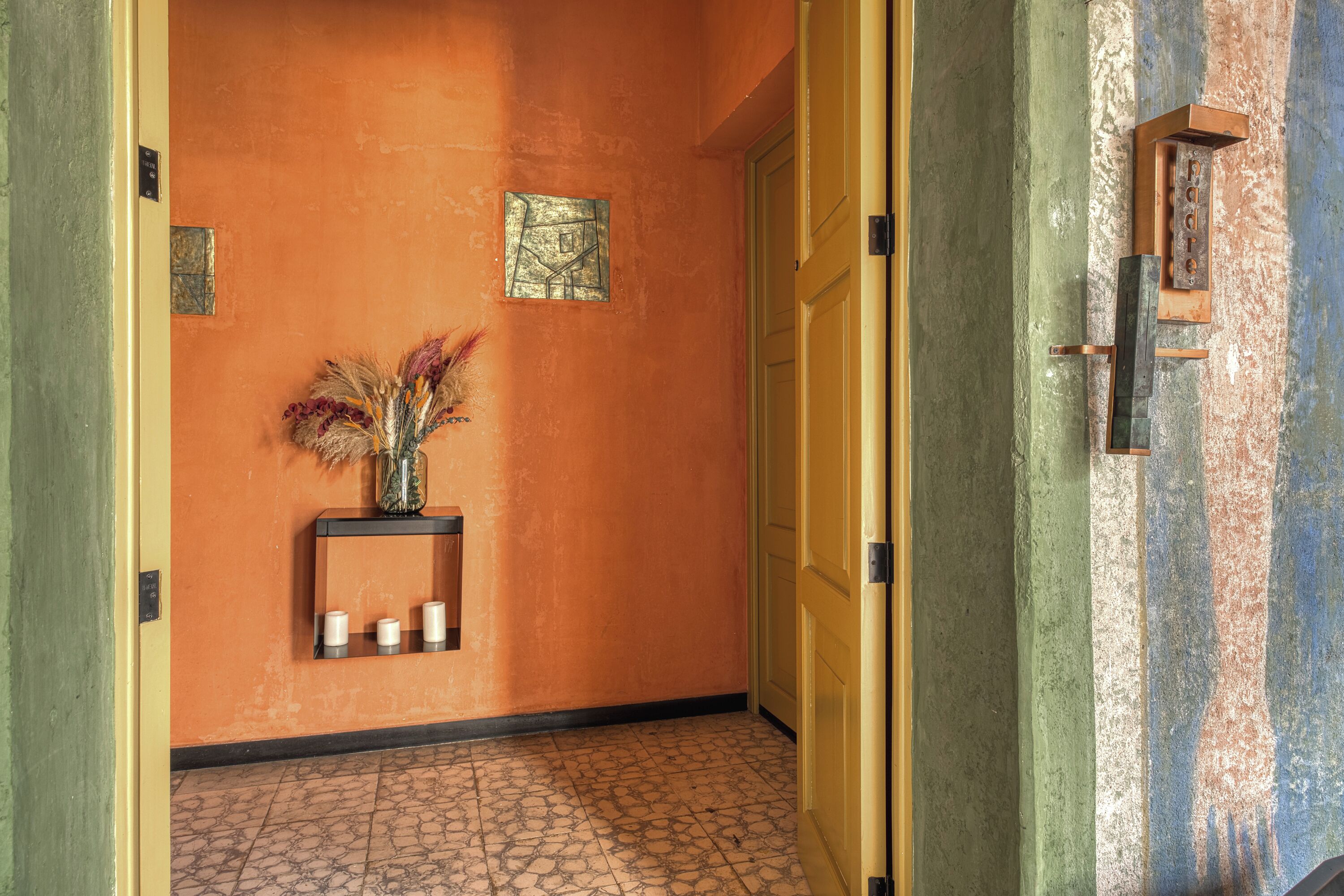 master suite / bathtub | 1 bedroom, egyptian cotton sheets, premium bedding, down duvets