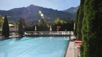 Indendørs pool, udendørs pool