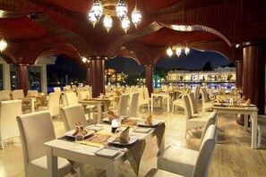 Outdoor dining - Selectum Noa Belek (Serik)