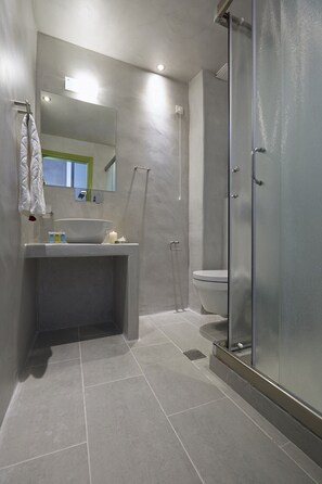 Bathroom - Markos Studios (Santorini)