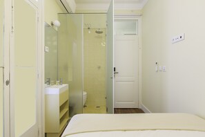 1 Schlafzimmer, Bügeleisen/Bügelbrett, WLAN