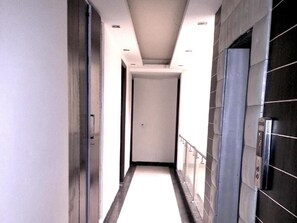 Interior - Vista Inn (New Delhi)