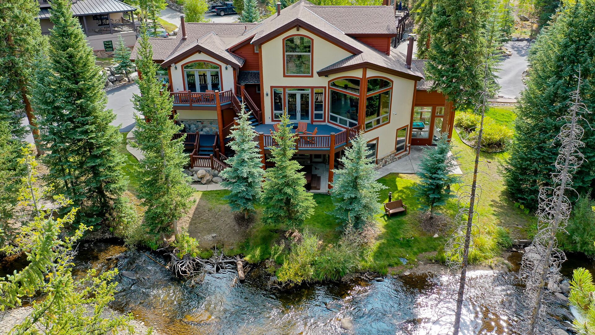 Ravenstone Home: Riverfront Luxury