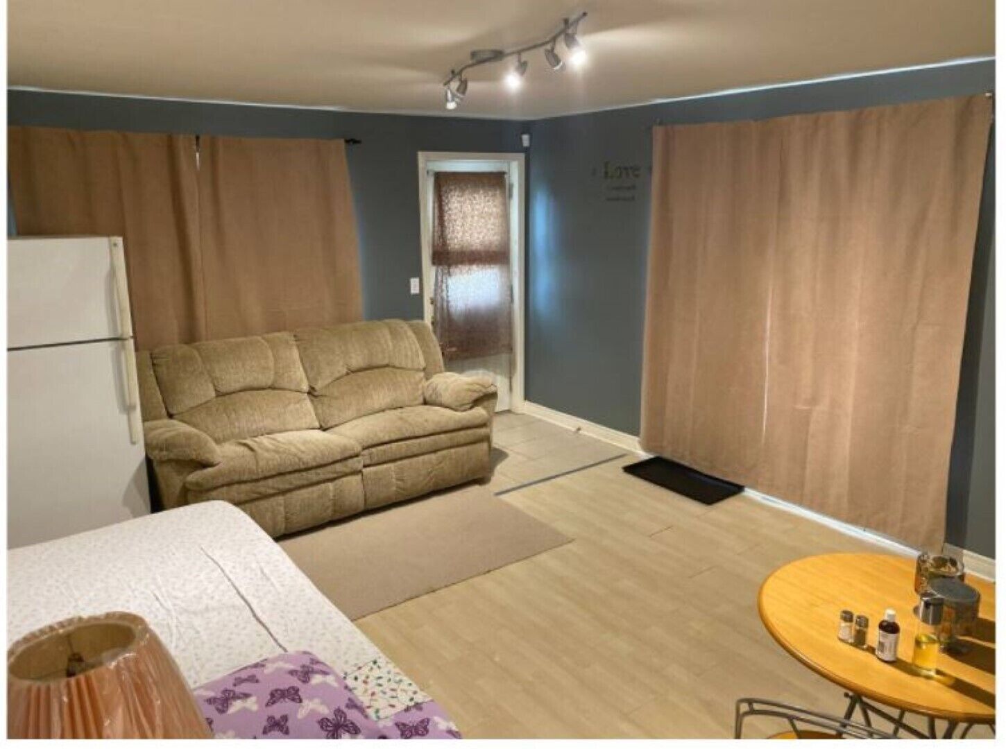 The Little Jurassic Lake House.<br>keep in mind sometime Satellite TV Doesn’t work.