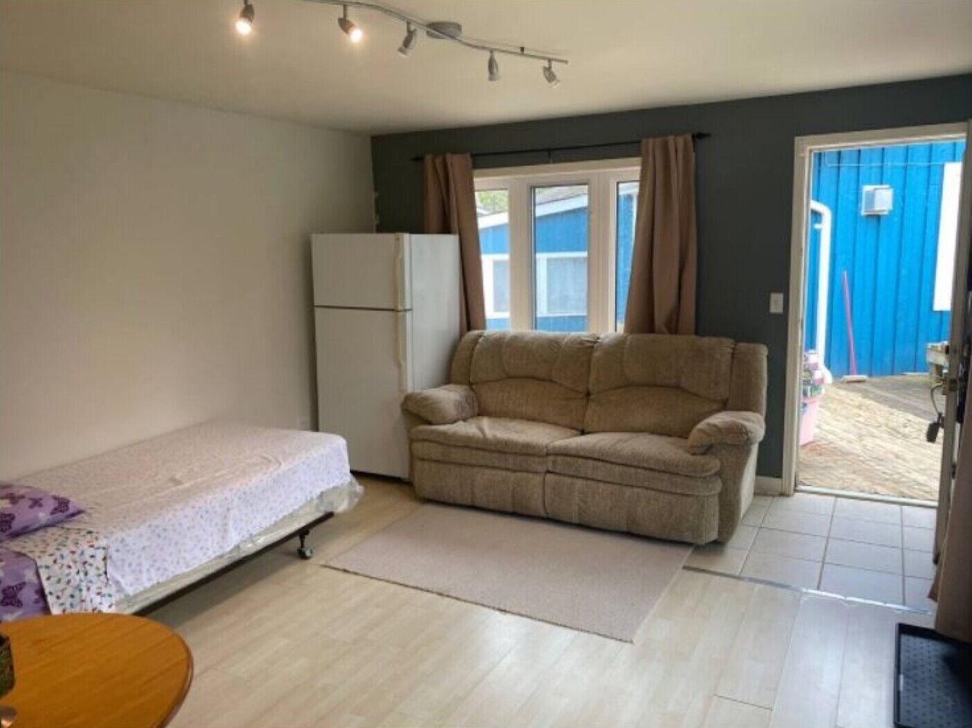 1 chambre, bureau, fer et planche à repasser, Wi-Fi