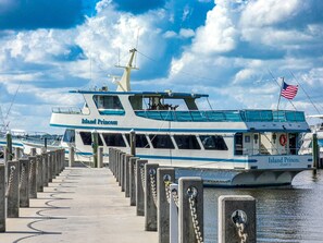 Marina - Beautiful Oceanfront condo at the Marriott Resort on Hutchinson Island (Stuart)