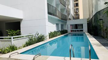 Piscina a l'aire lliure