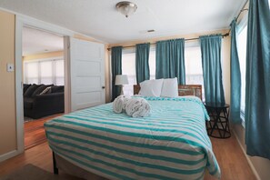 2 chambres, fer et planche à repasser, Wi-Fi gratuit, draps fournis