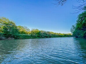 Miscellaneous - Red Bluff Guest Ranch RedBird Landing (Lometa)