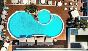 Indoor pool, outdoor pool